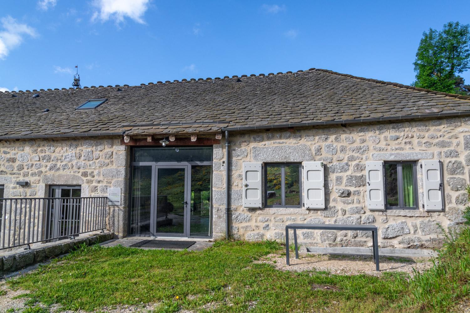 Gite De La Grange - Domaine De Coulagnettes Serverette Exterior photo